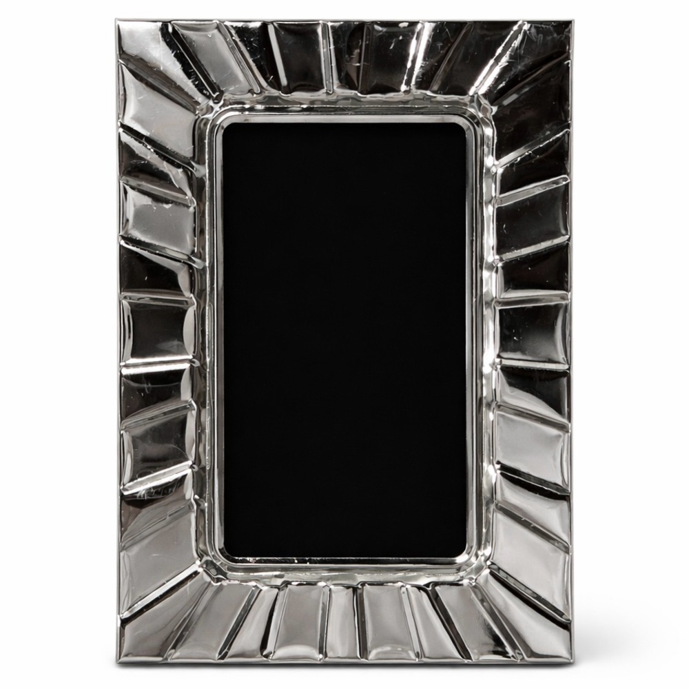 Miniature Silver Ribbed Picture Frame - Picture 2 of 7